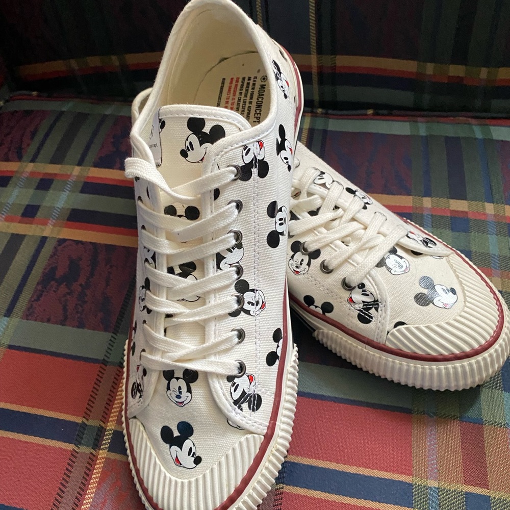 MOA Master Of Art Disney Mickey Mouse sneakers - Picture 3 of 16